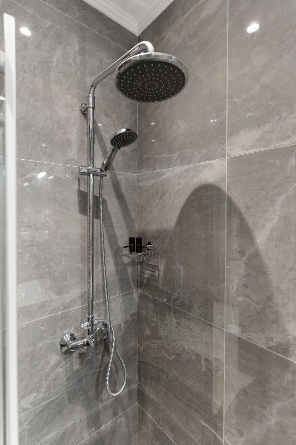 Cosy 2Br Apartment Next To Bars & Restaurants Atenas Exterior foto